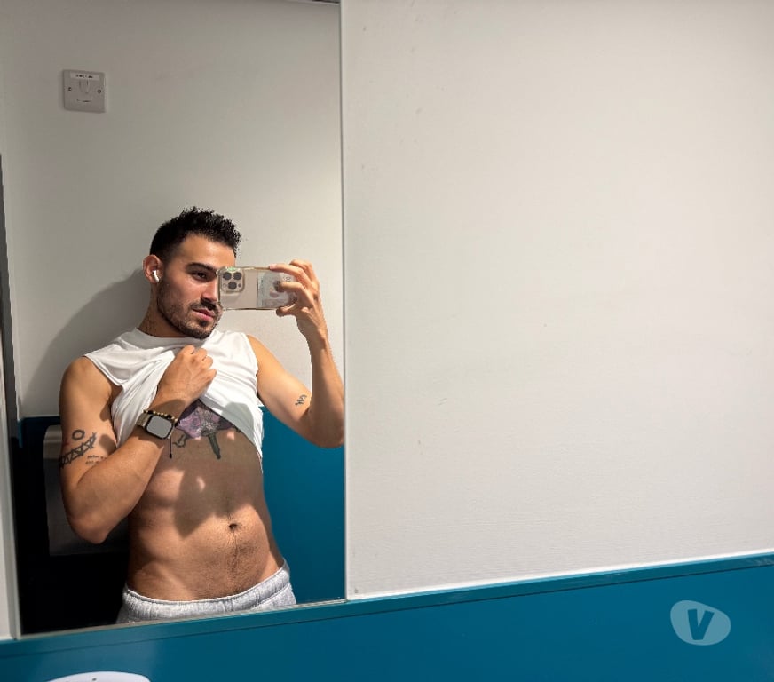 Gay massage Greater Manchester Stockport - Photos for Camilo. Colombia 🇨🇴 (💬 07899 031585)