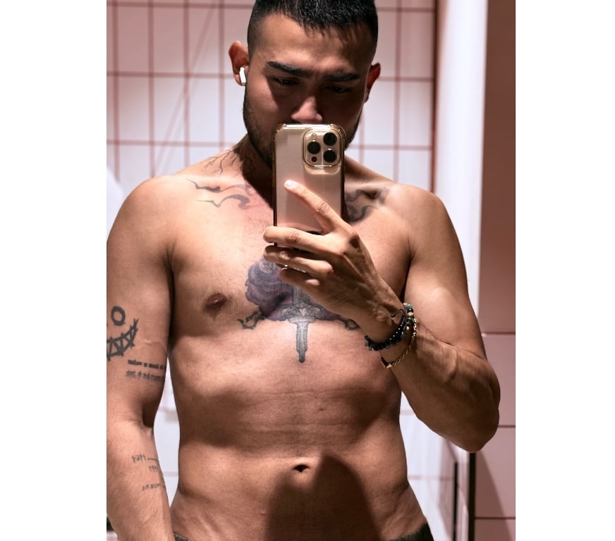  Gay massage South East London Lewisham - South East London - Photos for 🔥Camilo latino 🇨🇴 🔥(💬 07899 031585)