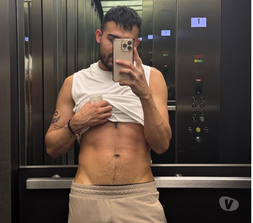  Gay massage West London White City - West London - Photos for Camilo. Colombia 🇨🇴 (💬 07899 031585)