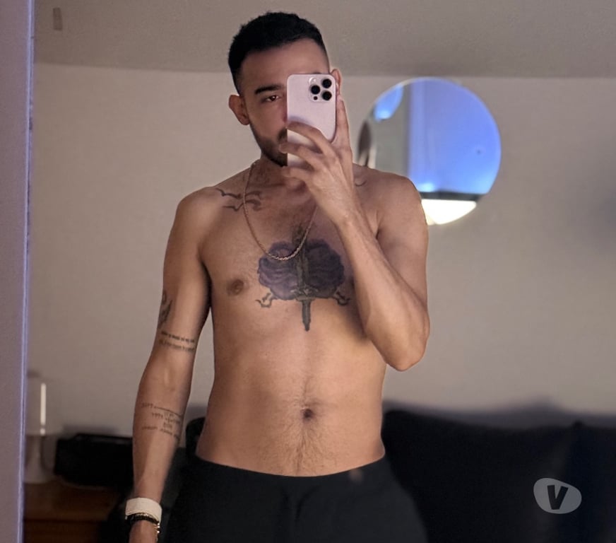 Gay massage Greater Manchester Stockport - Photos for Camilo. Colombia 🇨🇴 (💬 07899 031585)