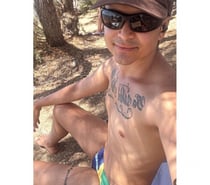 Theo XL FEW DAYS IN BOURNEMOUTH