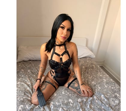 Escorts and Massages Glasgow City Centre Glasgow - Photos for 💚🩷 Ella last few days in Glasgow ❤️💚❤️