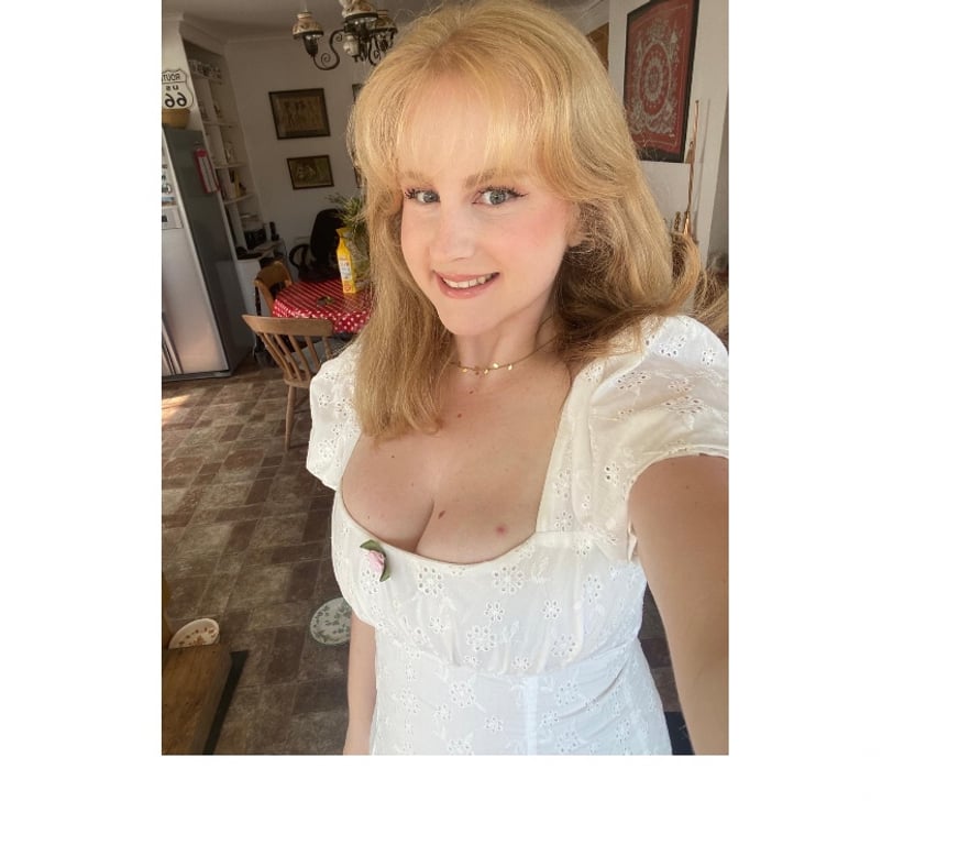 Escorts East London Hackney - East London - Photos for 🇬🇧 GFE Horny Blonde Barbie Available Now!