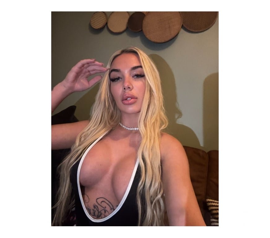 Escorts Lincolnshire West Lindsey - Photos for A Little Naughty, A Lot of Class 😈💎💙