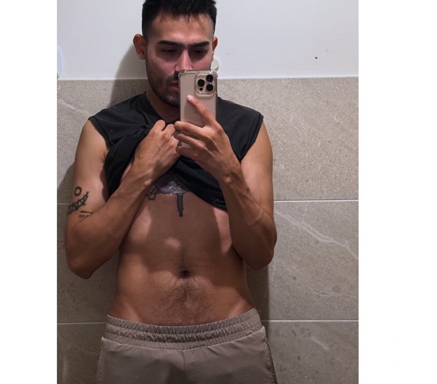 Gay massage West Midlands Solihull - Photos for Camilo 07899031585
