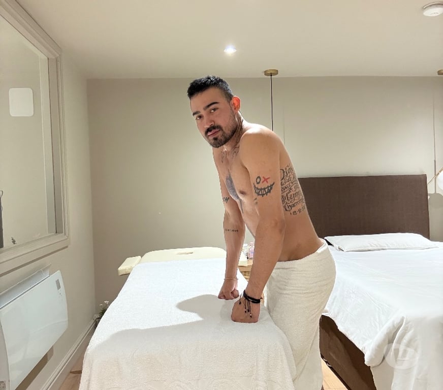  Gay massage South East London Bromley - Photos for 🔥Camilo latino🇨🇴🔥 07899031585