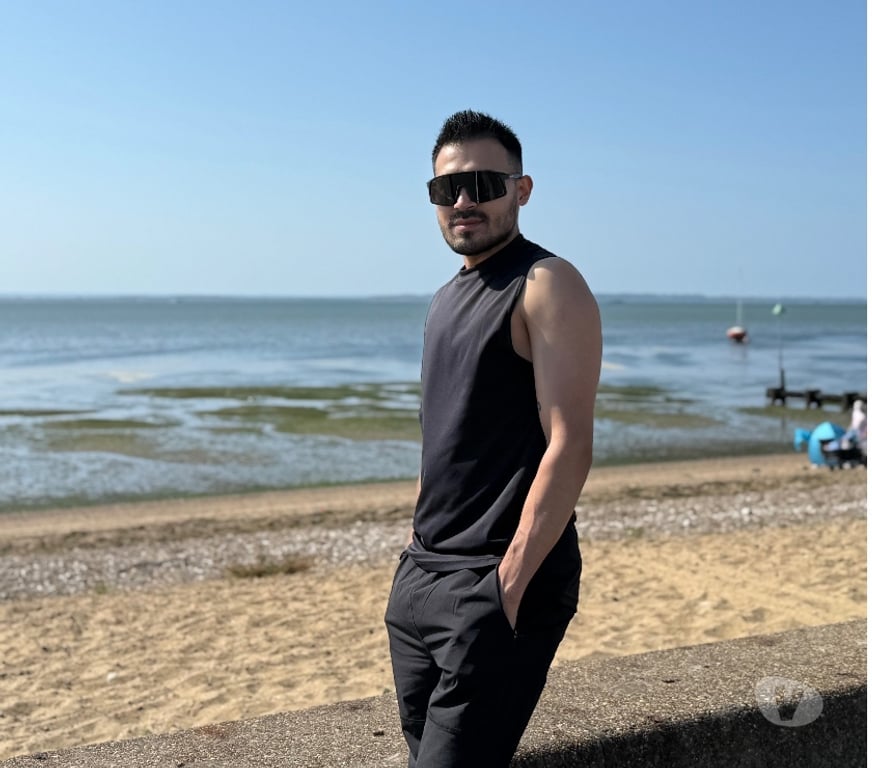 Gay massage West Midlands Solihull - Photos for Camilo 07899031585