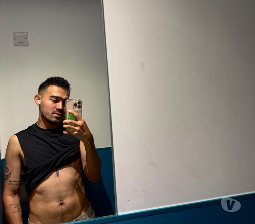 Gay massage West Midlands Solihull - Photos for Camilo 07899031585