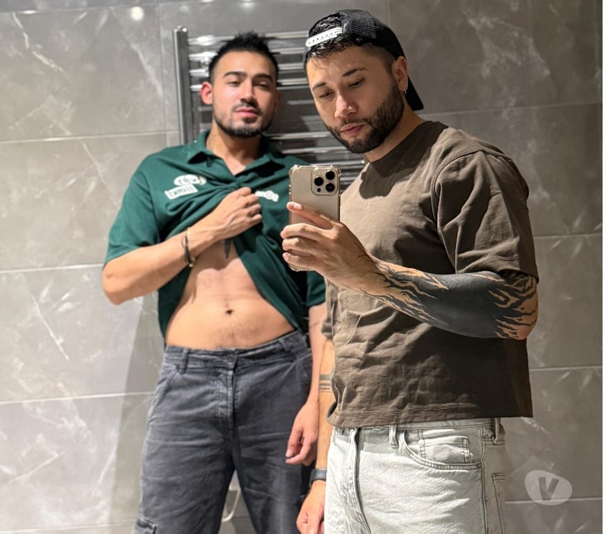Gay massage Greater Manchester Oldham - Photos for Camilo and martin 🇨🇴WhatsApp: 07899031585