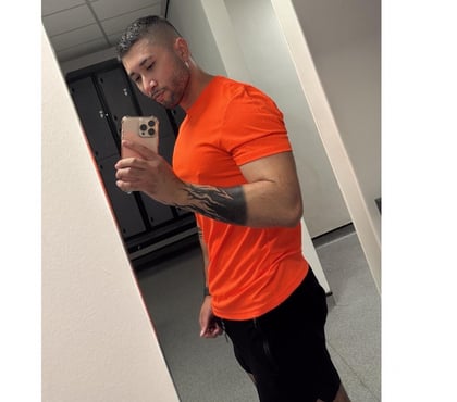 Gay Escorts Gravesend Gravesham - Photos for Camilo and martin 🇨🇴WhatsApp: 07899031585