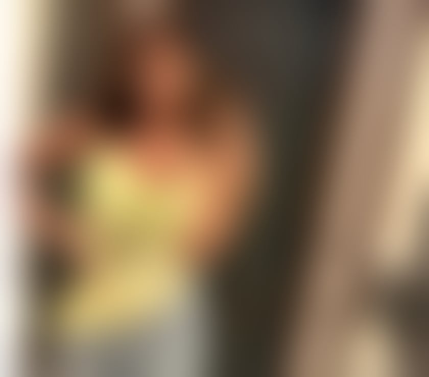 Photos for Cute British girl next door - I’m back available :)