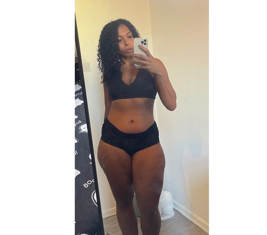 Escorts East London Mile End Station - East London - Photos for Thick Curvy Candy