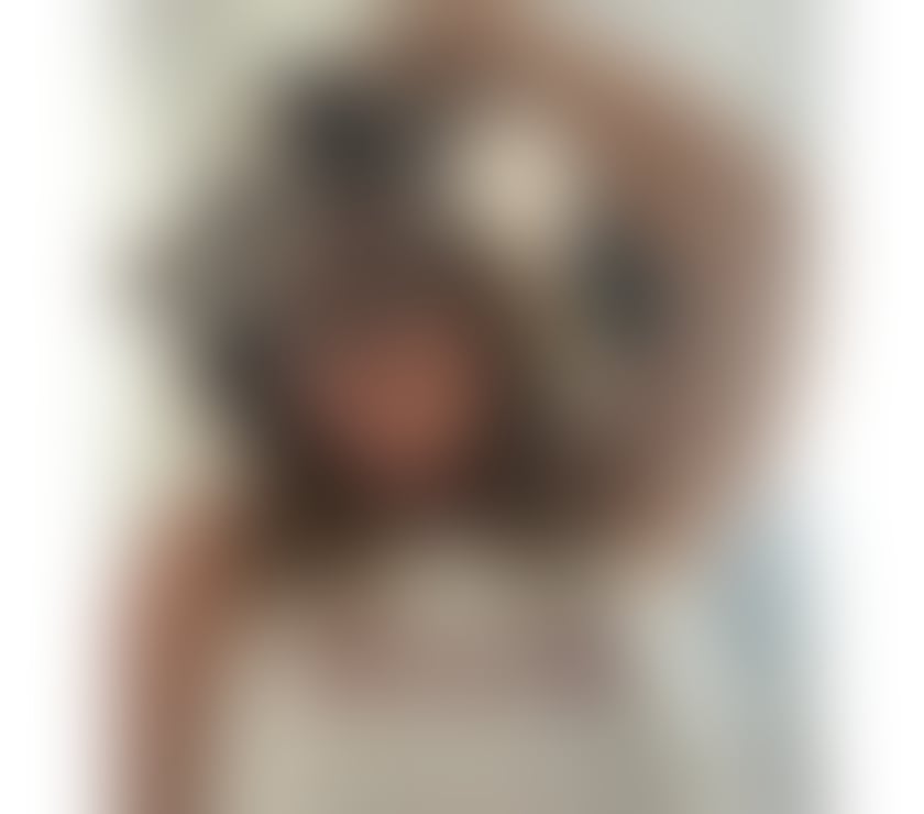 Mature MILF, busty brunette, content bundles, come and 👀