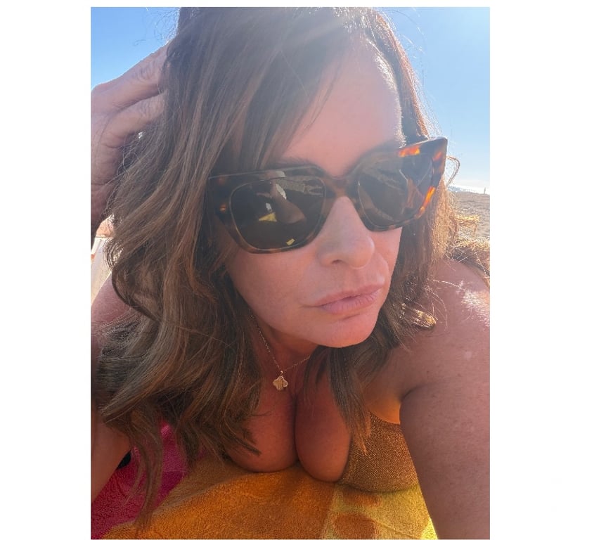 Adult Entertainment Central London Mayfair - Central London - Photos for Naturally Sexy, Mature MILF, Blue eyed, busty brunette