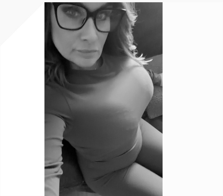 Adult Entertainment Central London Mayfair - Central London - Photos for Mature MILF, busty brunette, content bundles, come and 👀