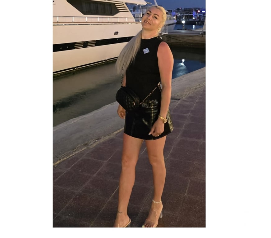 Escorts East London East Ham - East London - Photos for Ella GFE !😍 Party girl !💛💚🧡