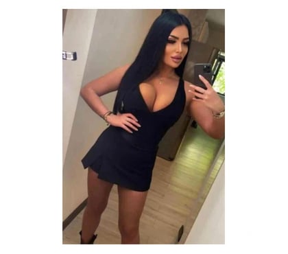 Photos for Roxi Party Girl