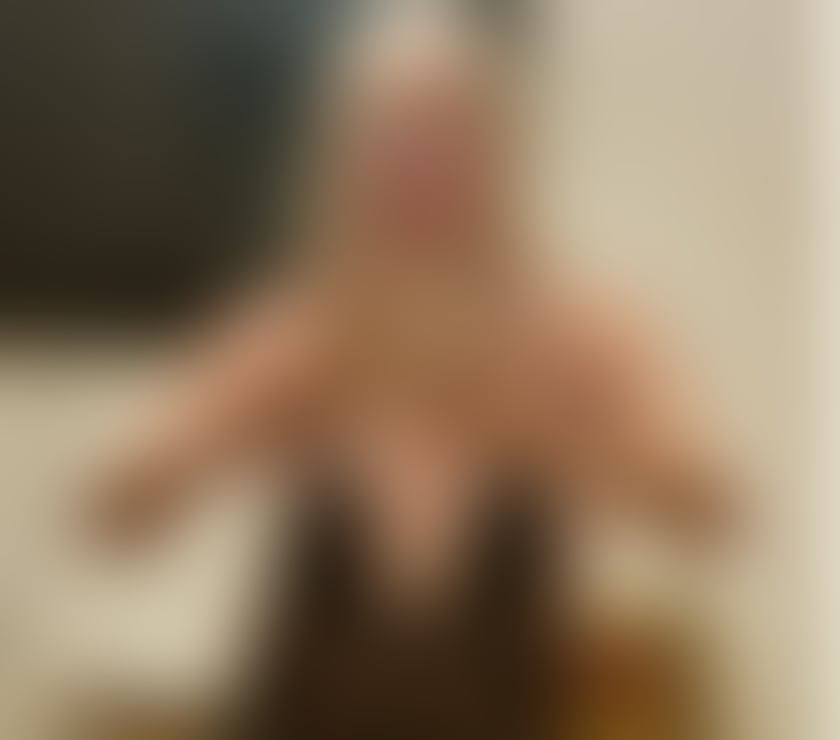 Escorts Dundee Dundee City Centre - Dundee - Photos for Foxy Scotland age 56, English escort milf Monifieth NEW RATE