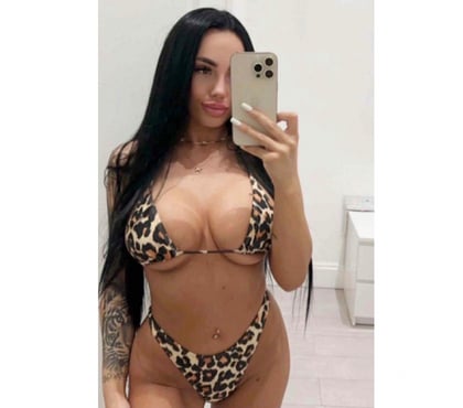 Escorts and Massages Wigan Town Centre Wigan - Photos for ISABELA💝💋 OUTCALL📞📞 PARTY GIRL😍