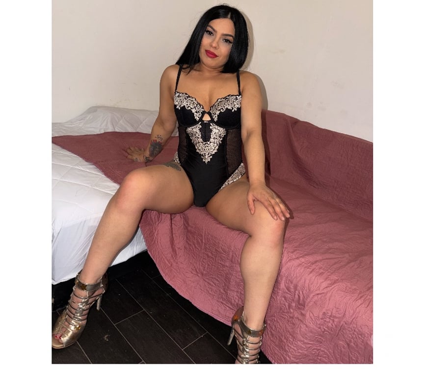 Escorts East London Plaistow - East London - Photos for Amira💙❤️💙💜🖤Party girl 24h