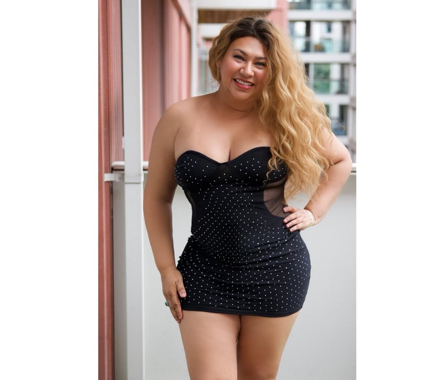 Escorts East London Pontoon Dock - DLR Station - East London - Photos for 🔥🔥 Laura Blonde Latina in Pontoon Dock 💋🍑