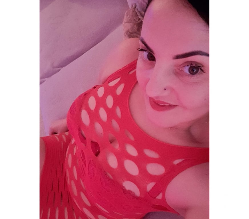 Escorts Buckinghamshire Milton Keynes - Photos for Hi,i'm Ella ❤️❤️❤️milf,party girl 🥳🥳