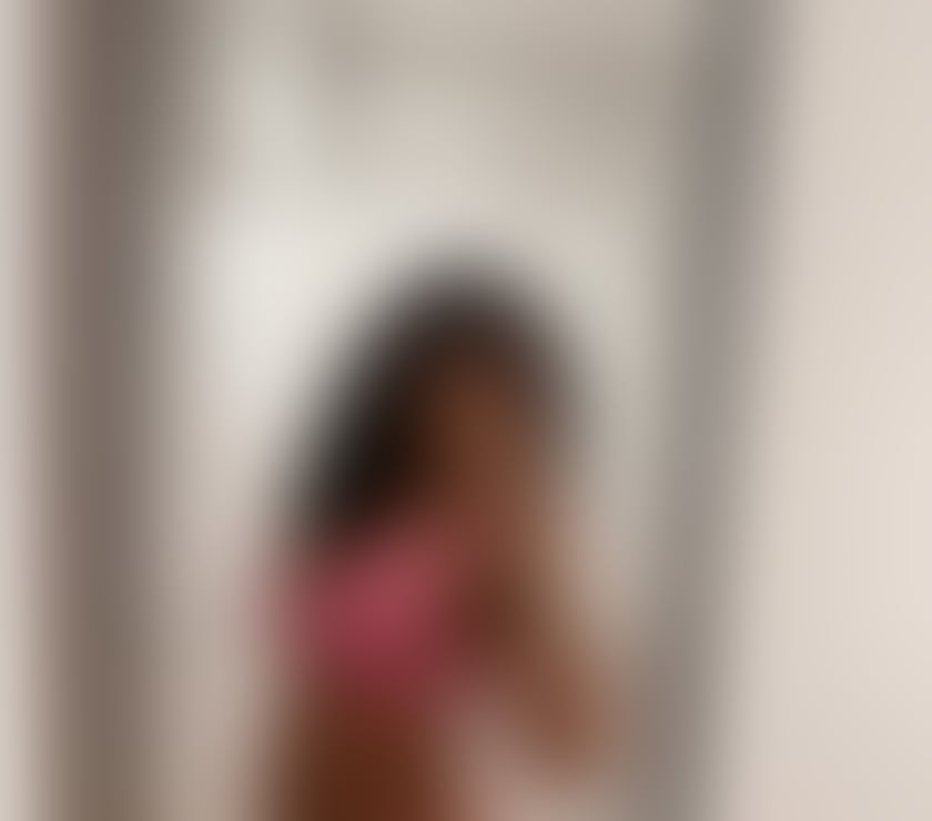 Hammersmith - West London — Exotic party girl new in Hammersmith station