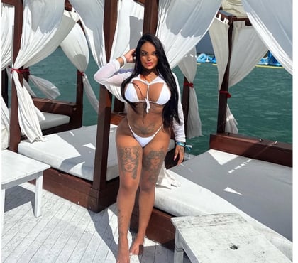 Escorts and Massages Leeds City Centre Leeds - Photos for 🇧🇷 BIG BOTTOM BRAZILIAN Taina ! 🍑