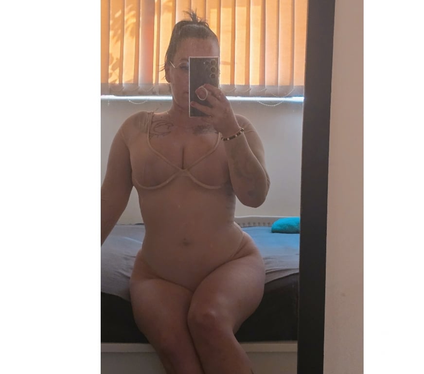 Escorts North West London Harrow - Photos for Bianka Massage Harrow