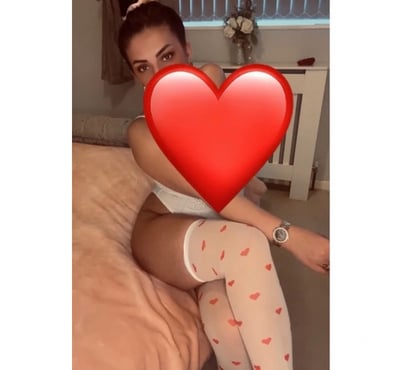 Adult Entertainment Leedon Central Bedfordshire - Photos for Yorkshire girl ⭐❤️ come keep me entertained