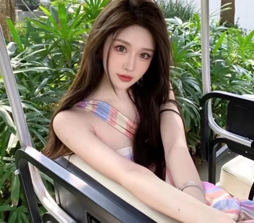 Escorts Central London Soho - Central London - Photos for Sexy bum girl part time student Nuru massage