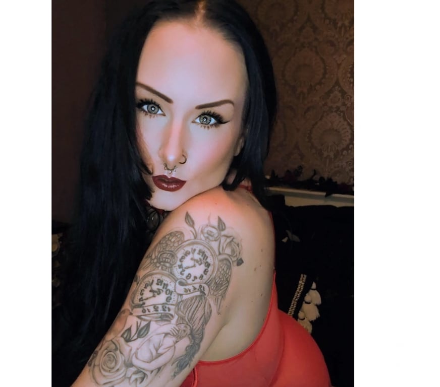 Adult Entertainment South Yorkshire Sheffield - Photos for 🖤 Goth Goddess 🖤 07761960878 video calls texting