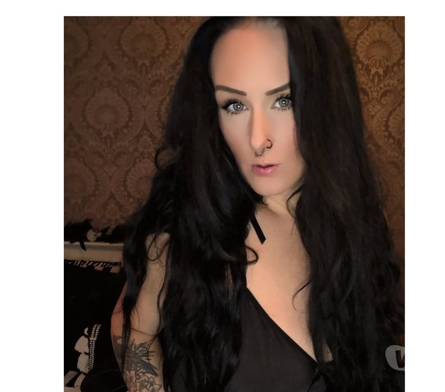 Adult Entertainment South Yorkshire Sheffield - Photos for 🖤 Goth Goddess 🖤 07761960878 video calls texting