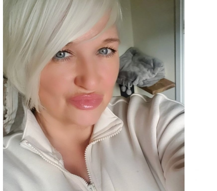 Escorts Greater Manchester Salford - Photos for English blonde sexy ellamarie 😍😘😍