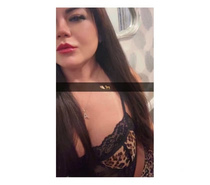 Photos for AMANDA HOT GIRL🔥 REAL PHOTOS 😍 BRAZILIAN 🇧🇷