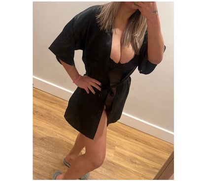 Escorts Brentwood Station Brentwood - Photos for Monica succulent