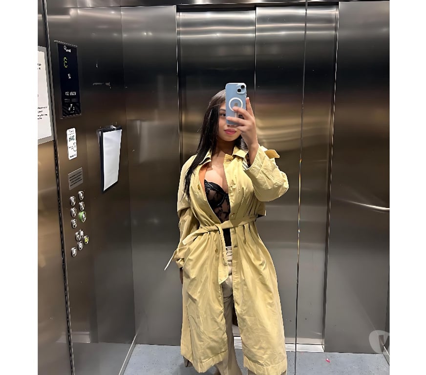 Trans Escorts South West London Fulham Broadway Station - South West London - Photos for Iris Valentina. ❤️❤️❤️