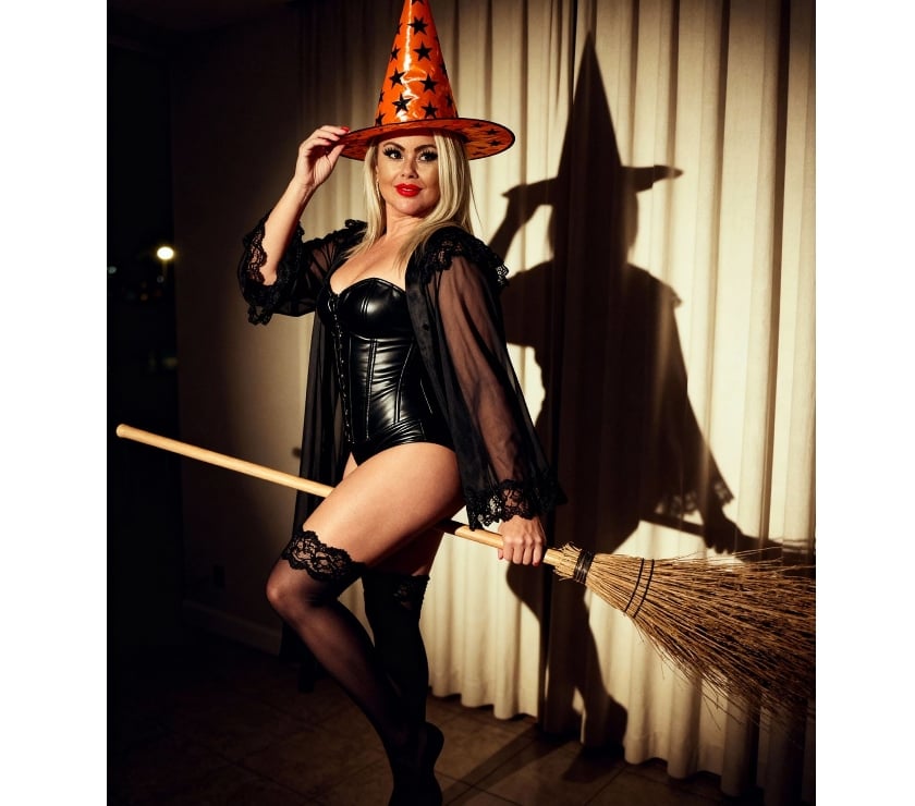 Escorts Swansea - Wales Swansea City Centre - Swansea - Photos for 100%British Jessica Back in town.. π