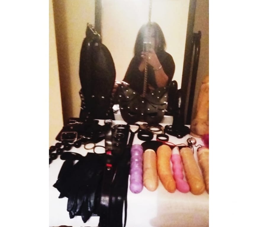 Escorts Merseyside Liverpool - Photos for TS Top and Victoria Colombian Transexual 24 Hours Liverpool