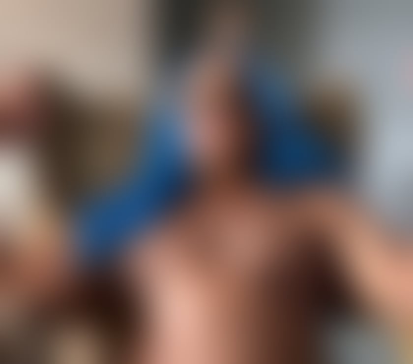 Trans Escorts South West London Battersea - South West London - Photos for XXL British Born Bottle Blonde Brummie