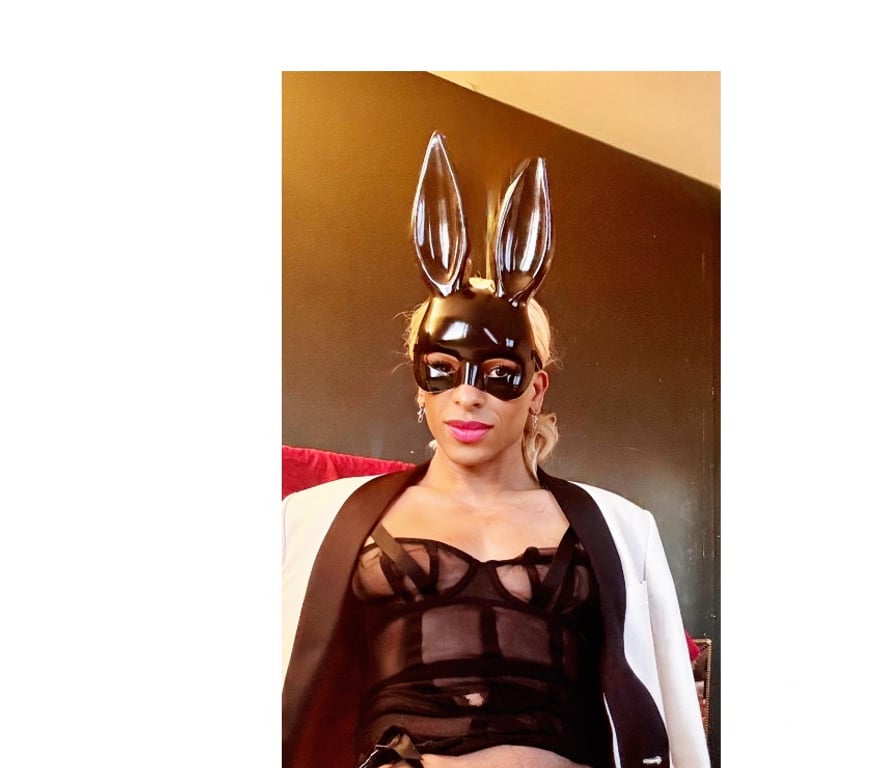 Trans Escorts South West London Battersea - South West London - Photos for Fun Hung, and Fabulously Cheeky