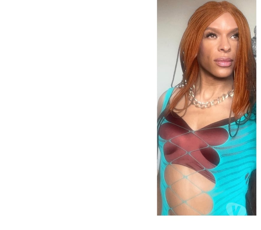 Trans Escorts South West London Battersea - South West London - Photos for XXL British Born Bottle Blonde Brummie