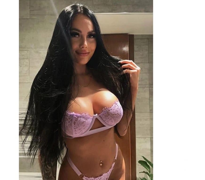 Escorts Warrington Warrington Town Centre - Warrington - Photos for ELLA INCALL 🔛 OUTCALL PARTY