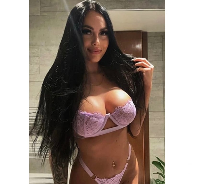 Escorts Warrington Warrington Town Centre - Warrington - Photos for ELLA JUST 🔛 OUTCALL PARTY♥️