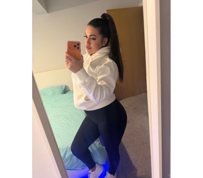 Escorts and Massages Ancoats Manchester - Photos for Hi Babe Hungarian horny beauty is waiting for you !!!!