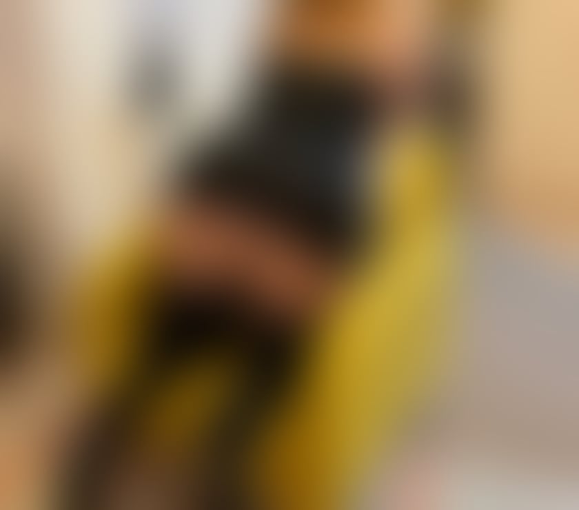 Escorts Wiltshire Trowbridge - Wiltshire - Photos for HOT MILF HELENA IN YOUR TOWN