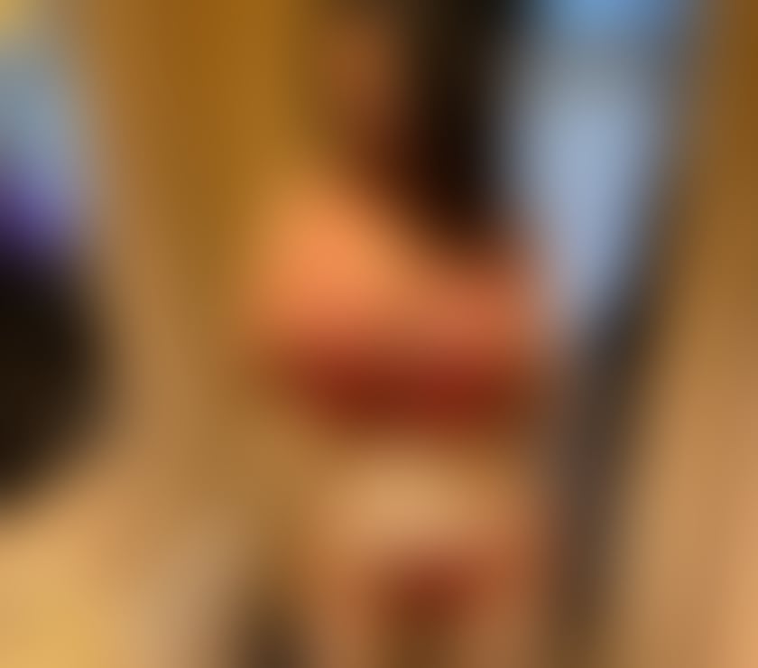 Escorts Reading Reading Town Centre - Reading - Photos for British Busty MILF Ready for you CASH OR CARD!