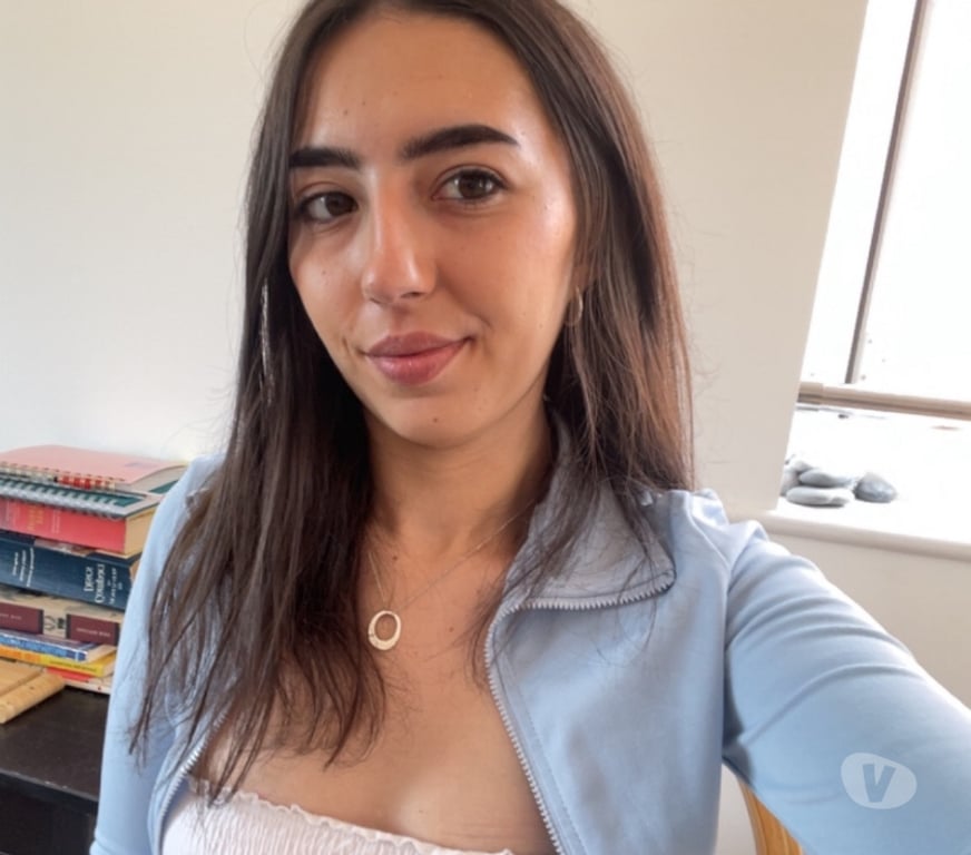 Adult Entertainment Central London London Bridge Station - Central London - Photos for PETITE BRUNETTE GODDESS 🤍WHATSAPP ONLY🤍