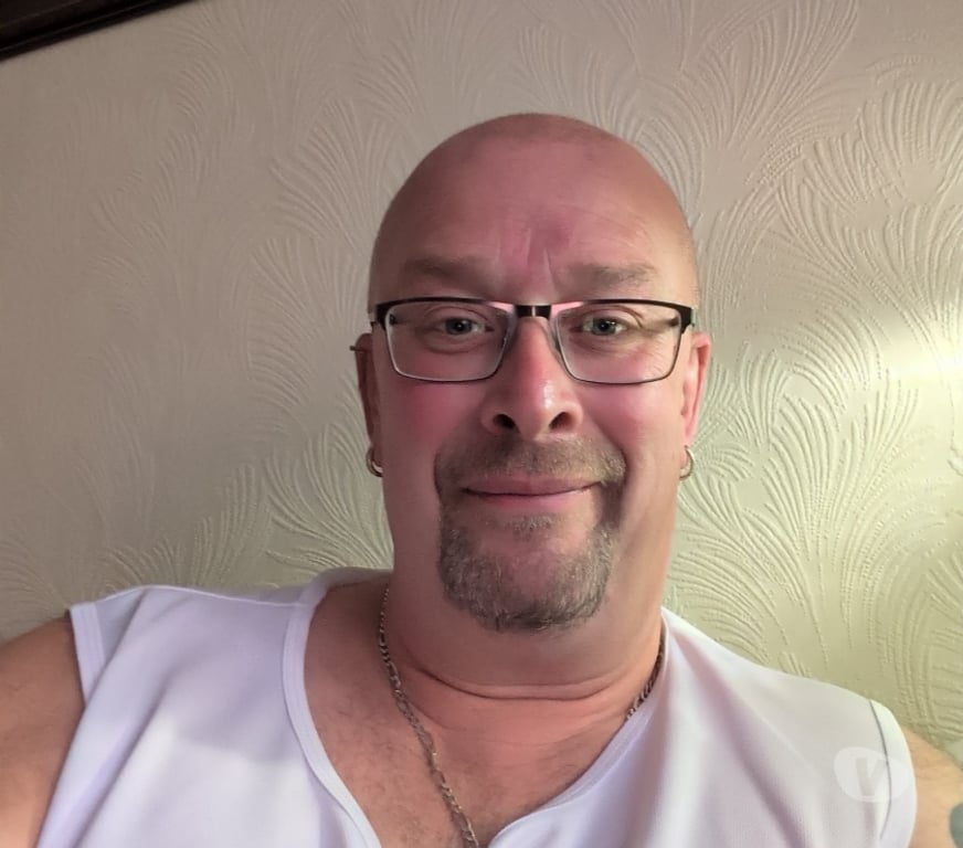 Escorts South Yorkshire Sheffield - Photos for Male escort and massage