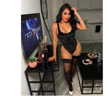  Escorts Reading Town Centre Reading - Photos for I'm Patrizia New in town Party Girl😈🔥
